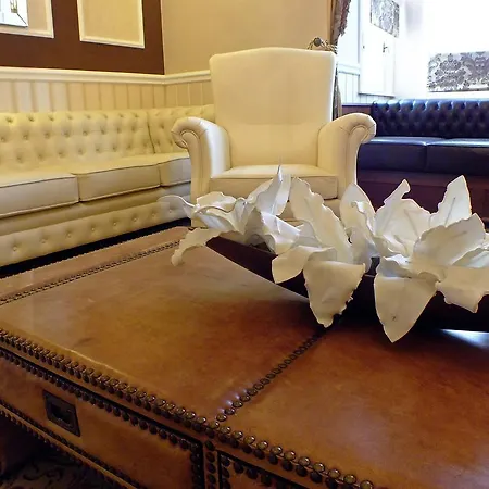 Thanhoffer בית הארחה שיופוק